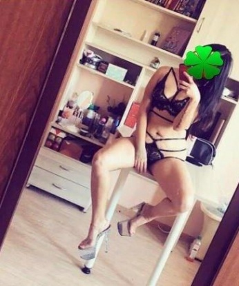 Я опытная и открытая для экспериментов, всегда готова удовлетворить тебя полностью. У меня есть фото, которые подтверждают мою красоту, так что можешь смело смотреть и выбирать. Я живу в Москве и готова встретиться с тобой на территории Москвы. Мои услуги включают массаж, оральный и классический секс, анальный секс и многое другое. Оставь свои переживания и позволь мне позаботиться о твоем удовольствии. У меня есть положительные отзывы от моих клиентов, так что ты можешь быть уверен, что время проведенное со мной будет незабываемым и качественным. Обещаю, что ты не пожалеешь о встрече со мной! 💋💕 Ольчик